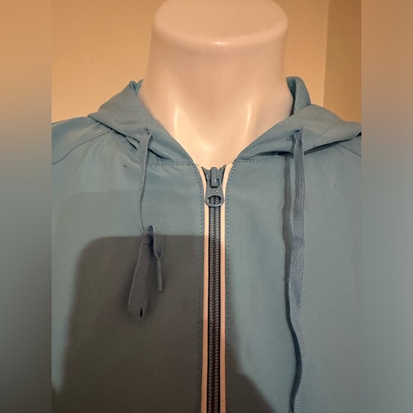 Reebok Blue Softshell Windbreaker 1/4 Zip Hoodie Jacket White Side Panels Sz M - Picture 2 of 15